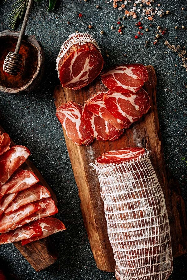 Ceafă de porc | Salamer ART Ceafă crud-uscată | Сыровяленая свиная шея